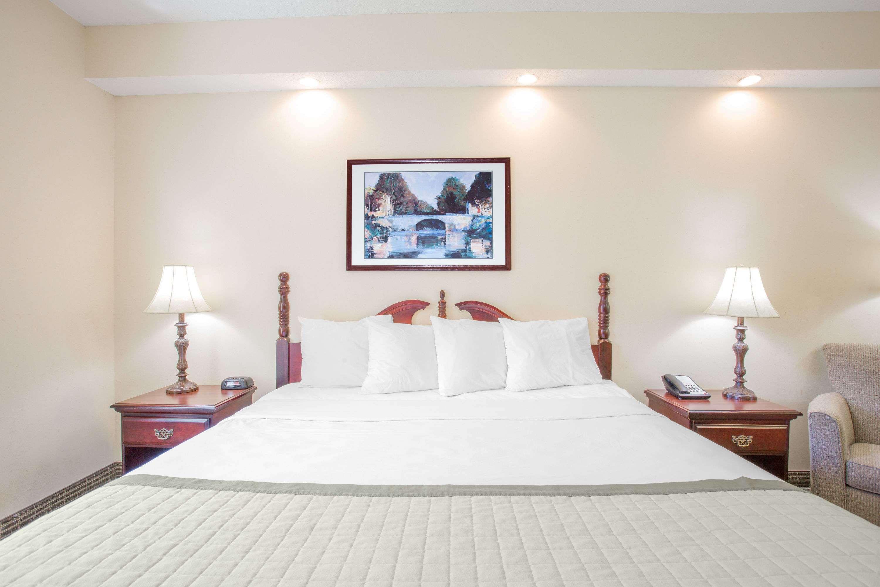 Comfort Inn Мартинсвил Екстериор снимка