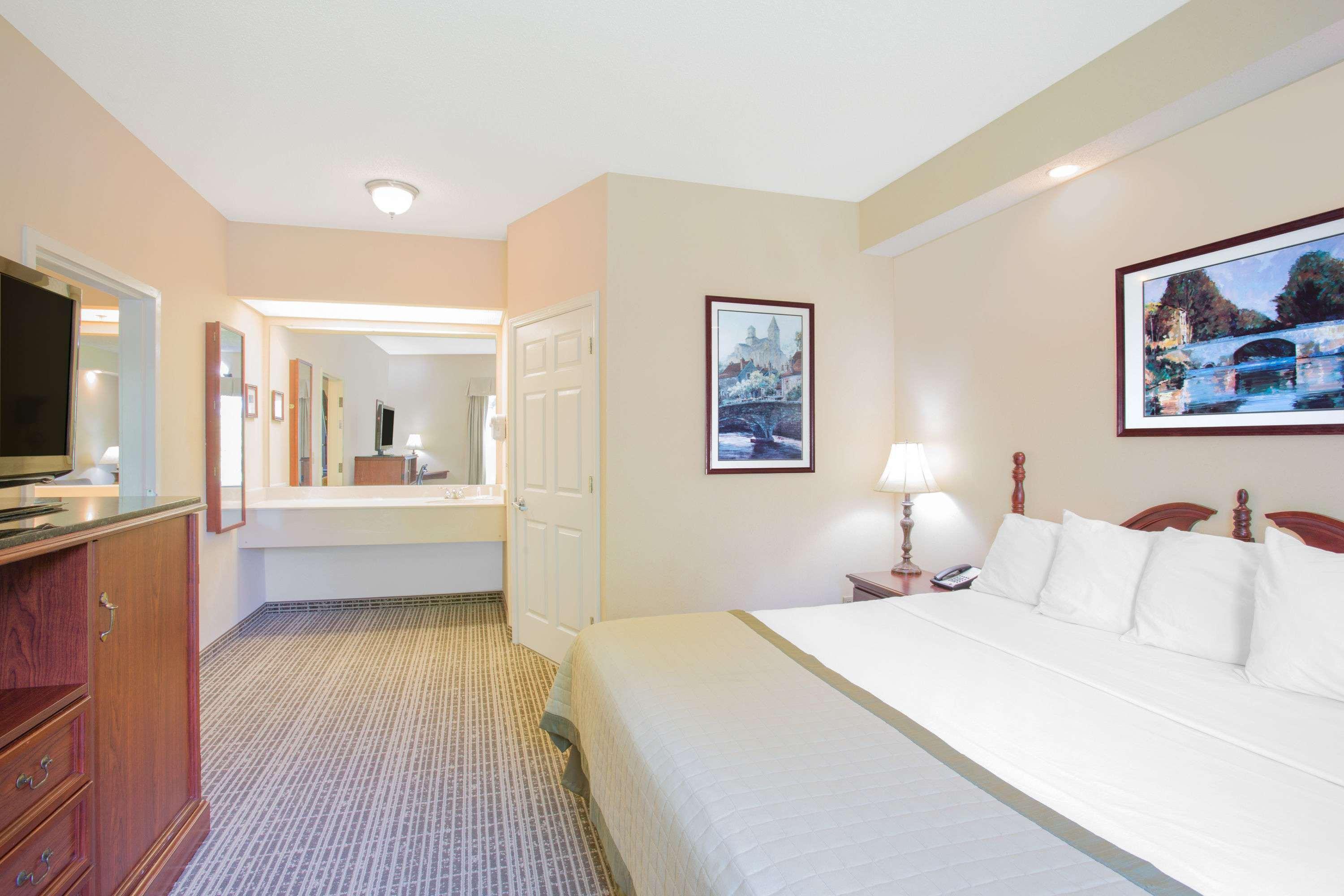 Comfort Inn Мартинсвил Екстериор снимка